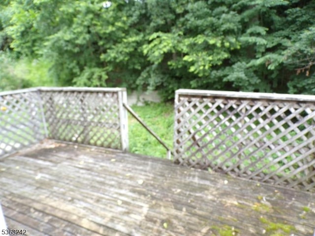 190 Market St, Belvidere Twp, NJ 07823 - view of wooden terrace