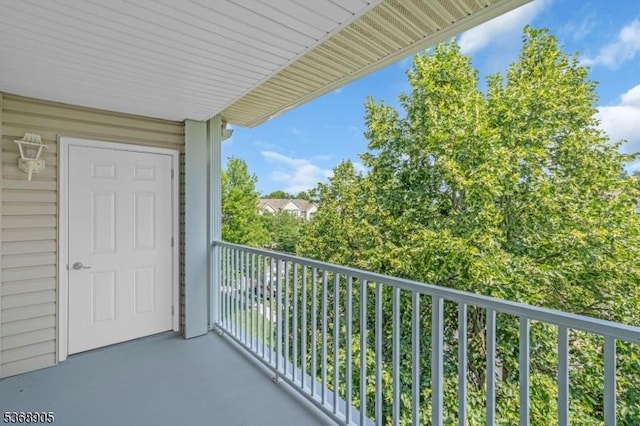 3304 Chesterwood Way, Franklin Twp, NJ 08873 - view of balcony