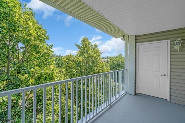 3304 Chesterwood Way, Franklin Twp, NJ 08873 - view of balcony
