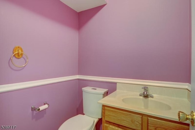 277 Edgeware Ct, Franklin Twp, NJ 08873 - half bath with toilet and vanity