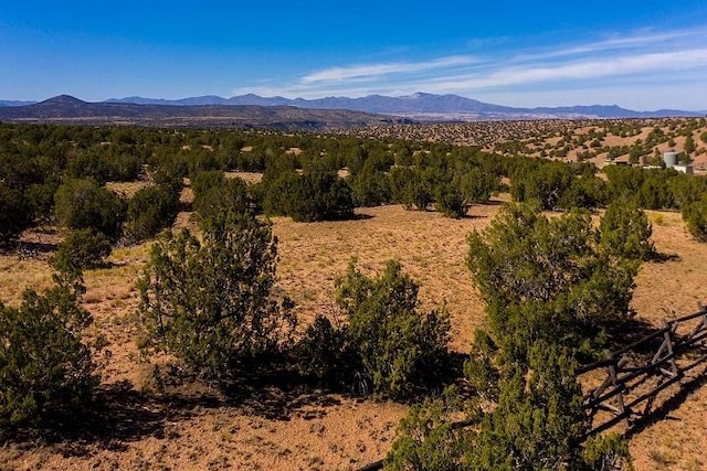 Listing photo 2 for 70 Via Del Caballo, Santa Fe NM 87508