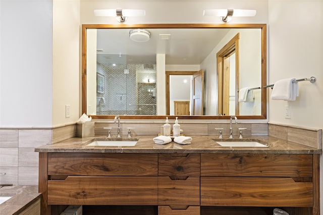 bathroom with dual bowl vanity