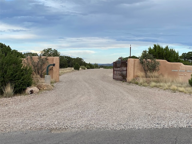 176 Wagon Trl, Cerrillos, NM 87010
