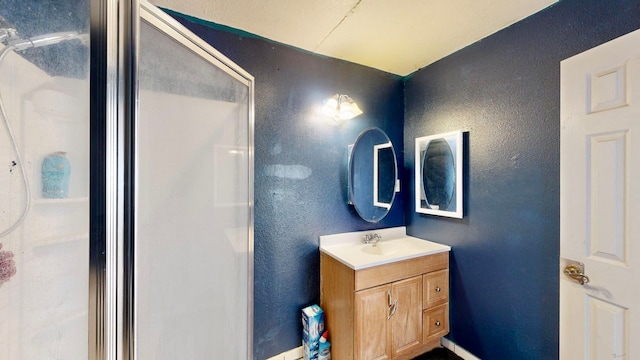 bathroom featuring oversized vanity