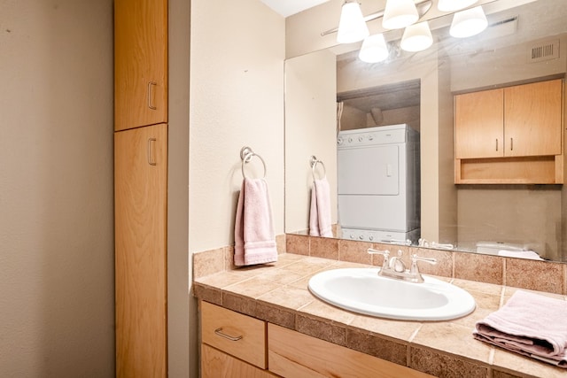 bathroom with oversized vanity