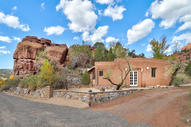 view of front of property