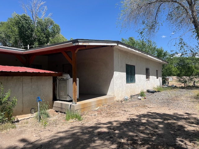 view of home's exterior