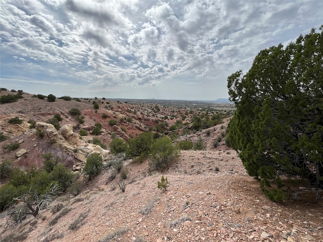 Listing photo 3 for 76 Wolf Rd, Santa Fe NM 87508