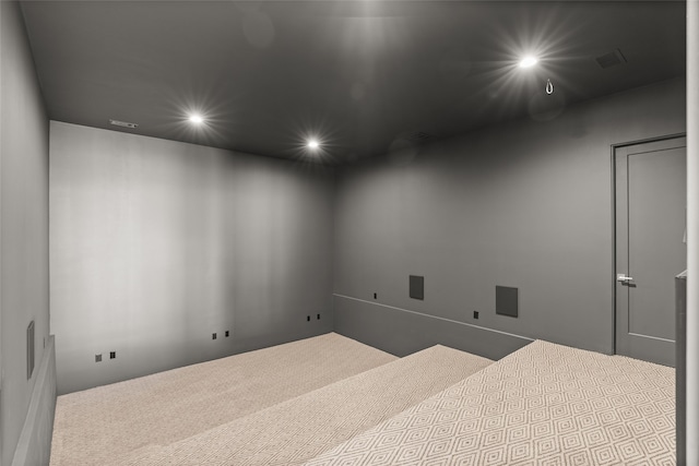 unfurnished room featuring recessed lighting