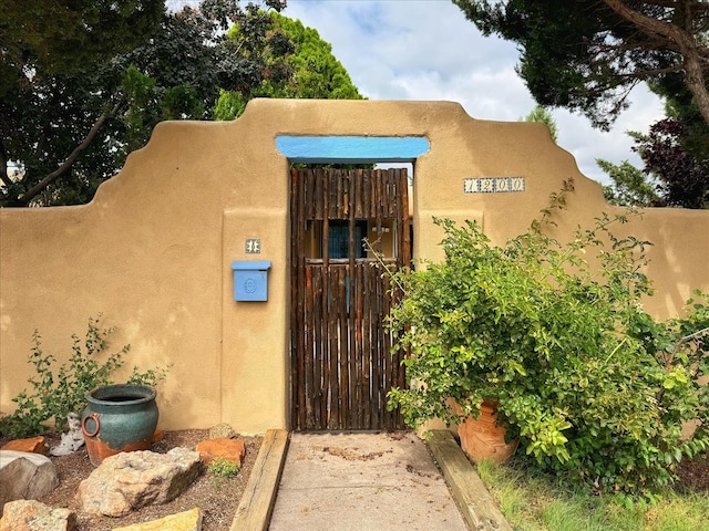 view of entrance to property