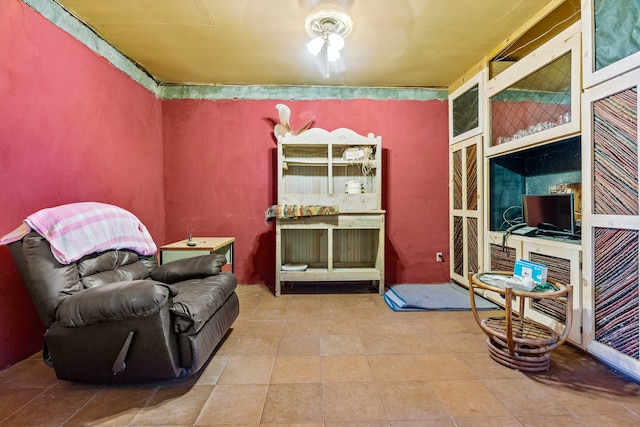 115 Waldo Mesa, Madrid, NM 87010 - living area featuring tile patterned floors