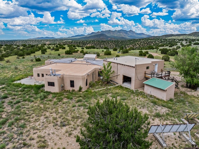 bird's eye view featuring a mountain view