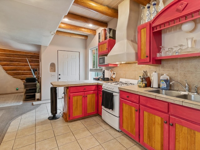 kitchen with tasteful backsplash, a peninsula, island exhaust hood, white appliances, and a sink