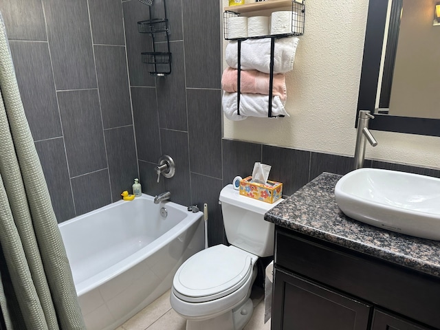 full bathroom featuring shower / bath combination with curtain, vanity, and toilet