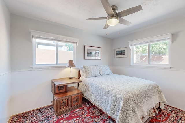 bedroom with ceiling fan