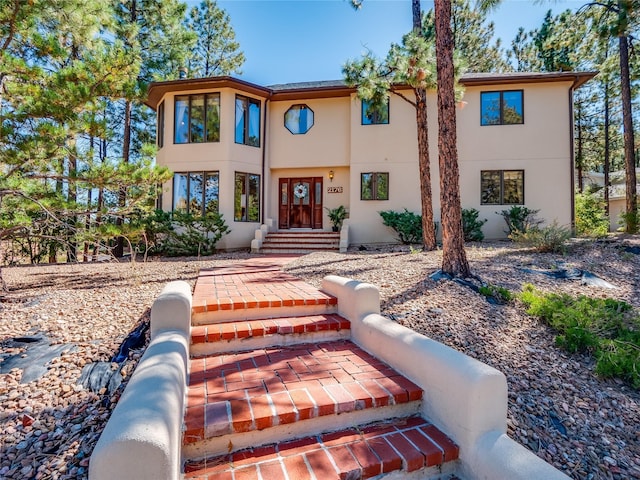 2176 La Tierra, Los Alamos, NM 87544 - view of front of house with stucco siding