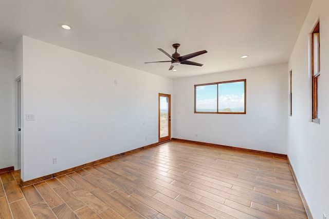 empty room with ceiling fan