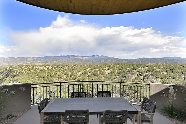 balcony featuring a mountain view