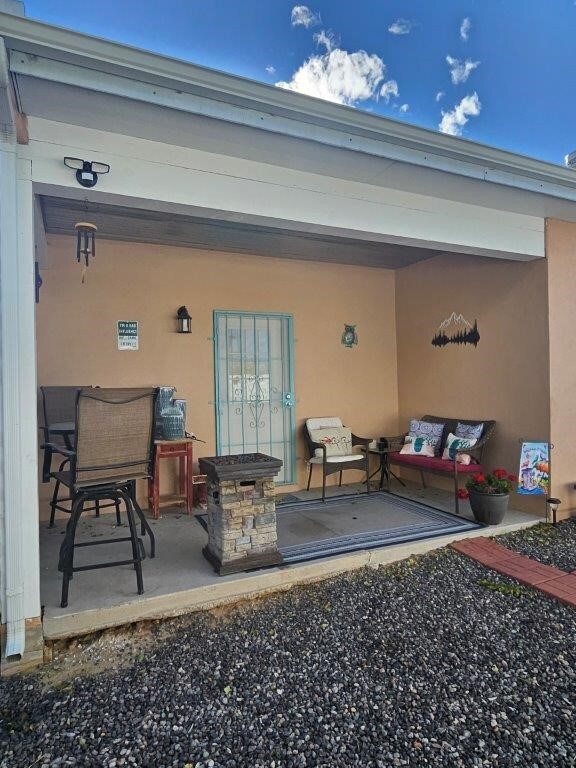 view of patio featuring outdoor lounge area