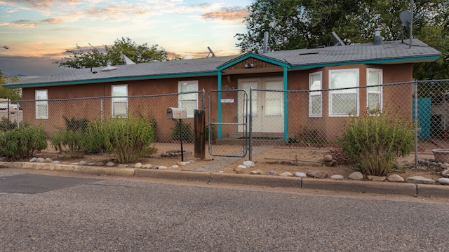 view of front of property