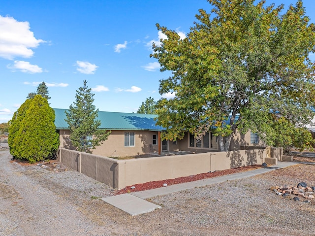 view of front of house