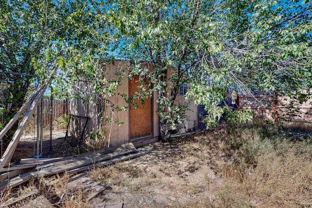 2709 Paseo De Tularosa, Santa Fe, NM 87505 - view of yard
