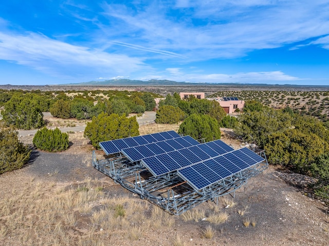 bird's eye view with a mountain view