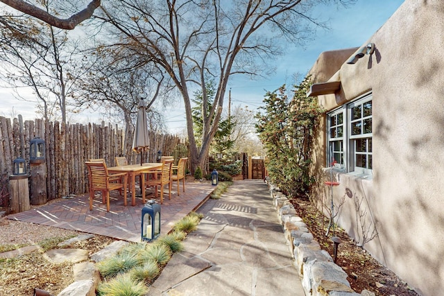 605 Abeyta St, Santa Fe, NM 87505 - view of patio / terrace