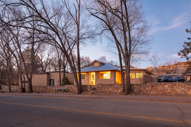 view of front of property