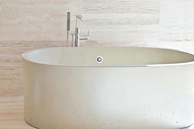 details featuring a freestanding bath
