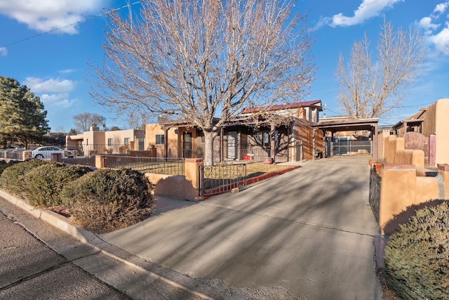 view of front facade featuring a carport