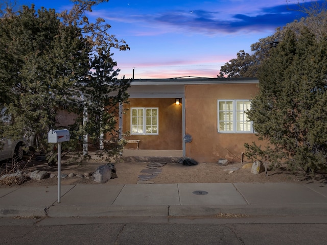 view of front of property