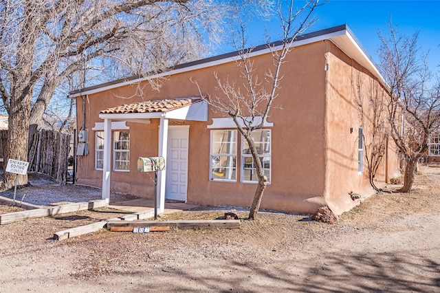 view of front of property