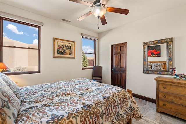 bedroom with ceiling fan