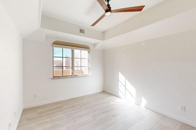 spare room featuring ceiling fan