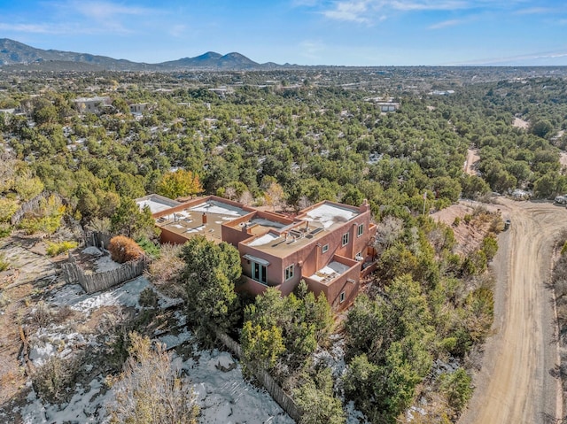 bird's eye view featuring a mountain view