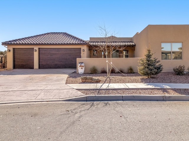 view of front facade with a garage