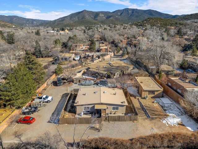 bird's eye view featuring a mountain view