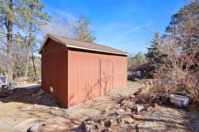 view of outbuilding