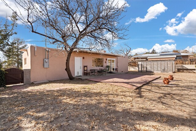 1115 N Luna Cir, Santa Fe, NM 87501 - view of yard
