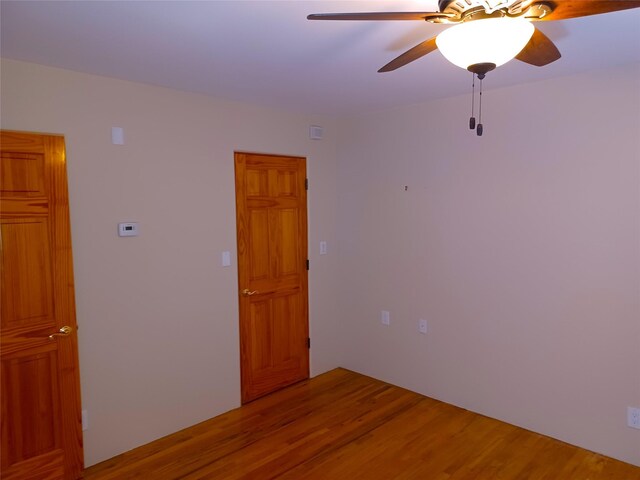 bathroom featuring toilet, visible vents, shower / bathing tub combination, and vanity