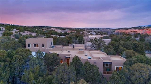 view of aerial view at dusk