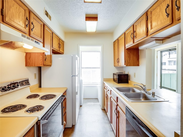 kitchen with dishwashing machine, a sink, electric stove, black microwave, and under cabinet range hood