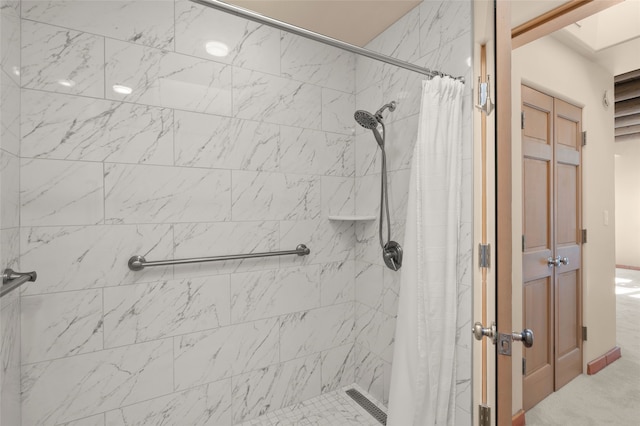 3101 Old Pecos Trl Unit 219, Santa Fe, NM 87505 - full bath with visible vents and tiled shower