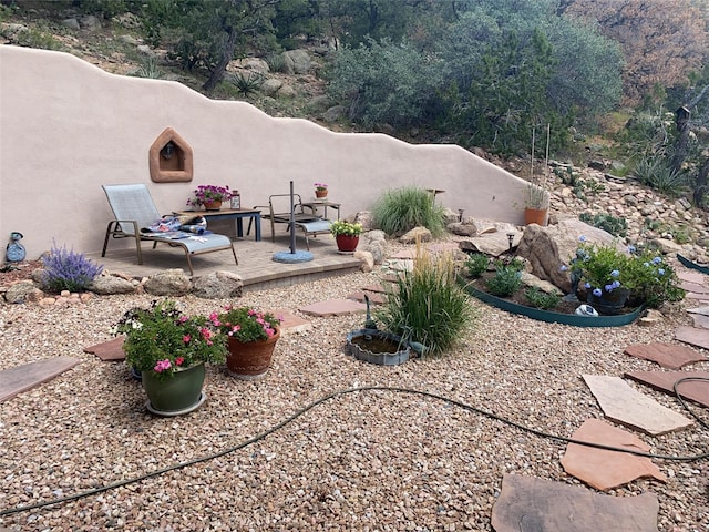 view of yard with a patio