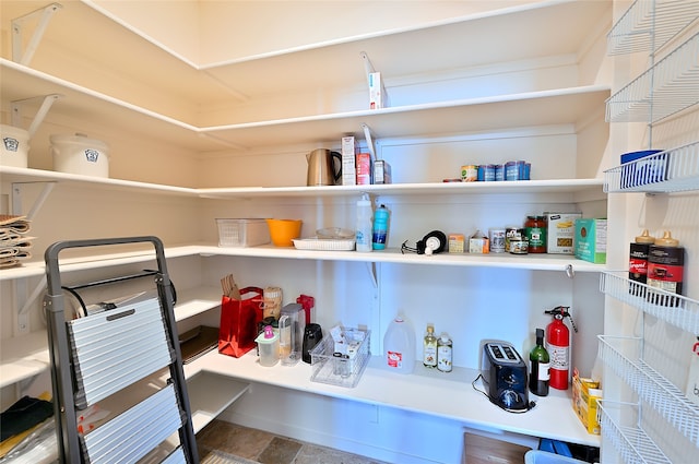 570 Via Arista, Santa Fe, NM 87506 - view of storage area