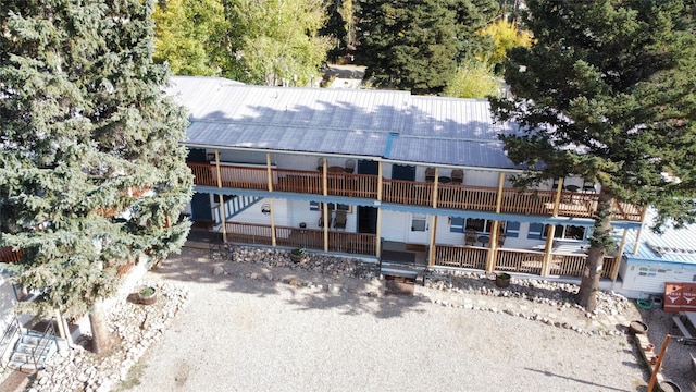 view of front of home featuring metal roof