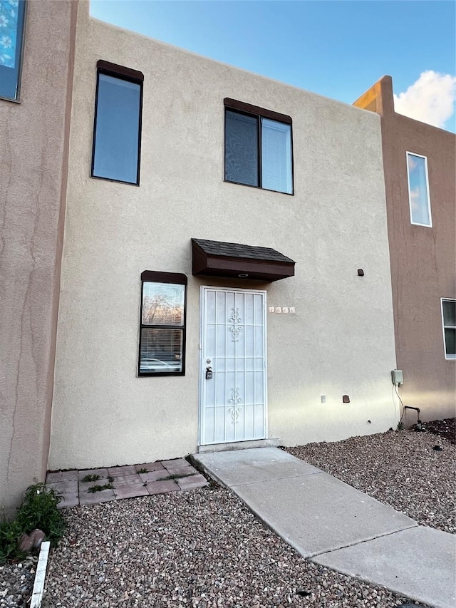 1666 Calle De Oriente Norte, Santa Fe, NM 87507 - view of front of property with stucco siding