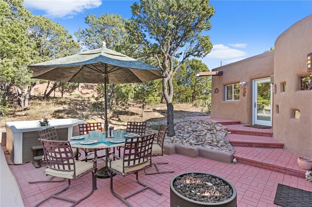6 Overlook Rd, Santa Fe, NM 87505 - view of patio featuring outdoor dining space