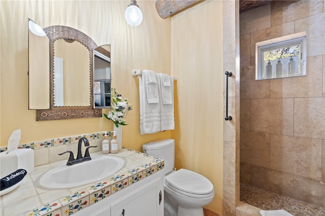 6 Overlook Rd, Santa Fe, NM 87505 - full bathroom with toilet, vanity, and a tile shower